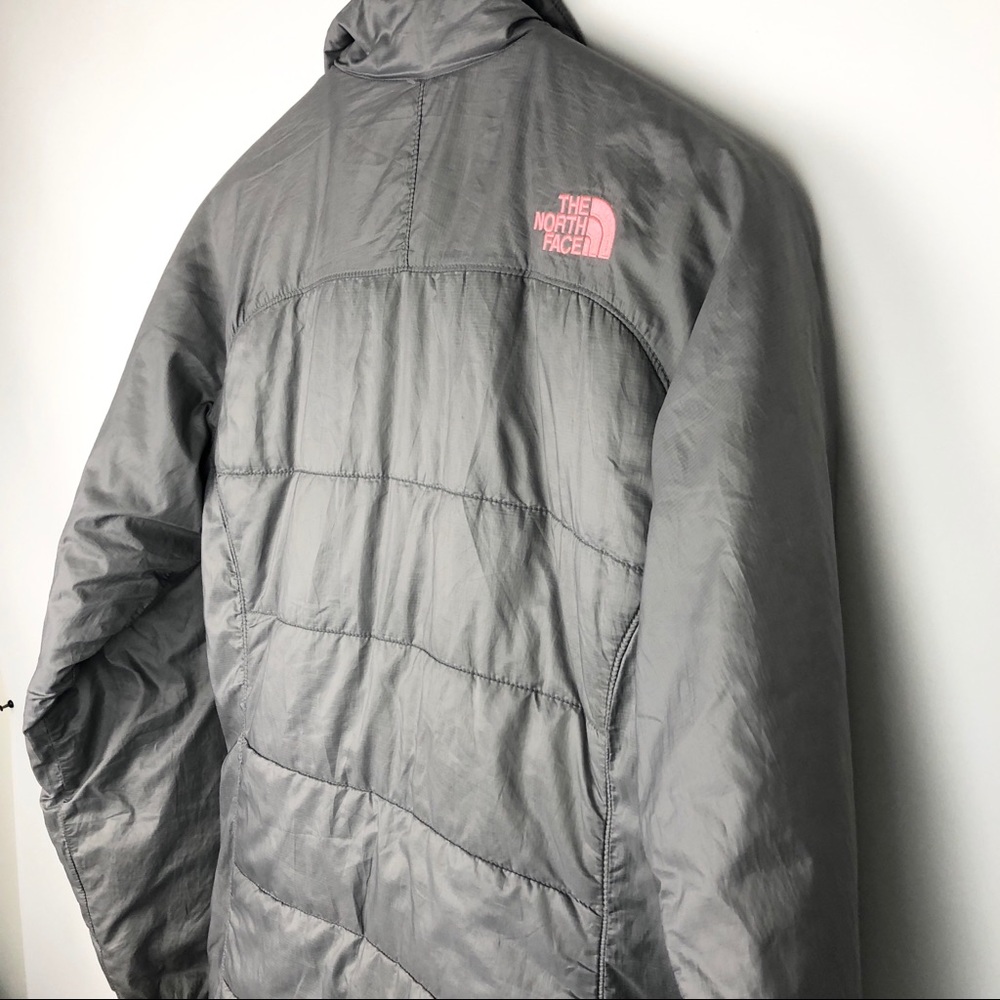 The North Face ✨ Gray Puffer Jacket Pink Logo - Picture 4 of 9